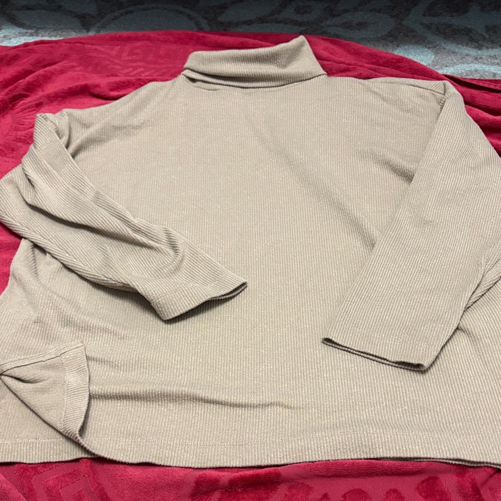 Stradivarius Light Tan Turtleneck Sweater